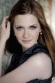600full-bonnie-wright_t1.jpg