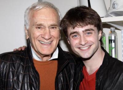2010-promises-promises-nyc-viewing-harry-potter-12098627-594-434.jpg