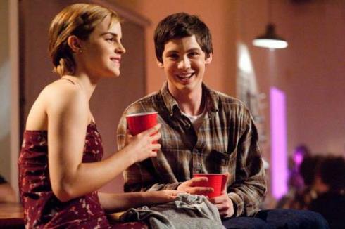 emmatheperksofbeingawallflower2.jpg