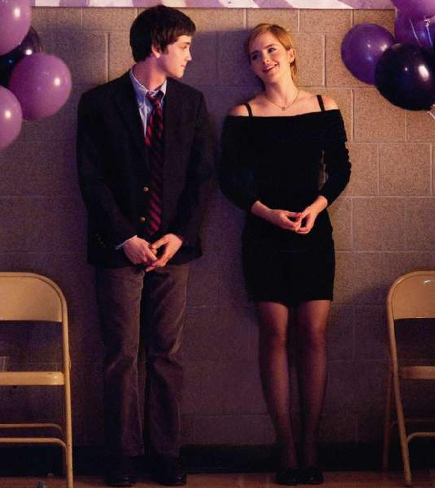 emmatheperksofbeingawallflower4.jpg