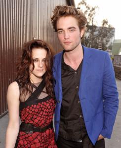 kristen-stewart-r-pattinson-16814944.jpg