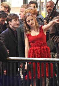 celebssetharrypotterdeathlyhollows3ak5v4hjlxxpl.jpg