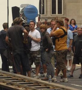 on-set-deathly-hallow-rupert-grint-6910080-439-480.jpg